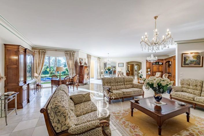 Image No.5-4 Bed House for sale