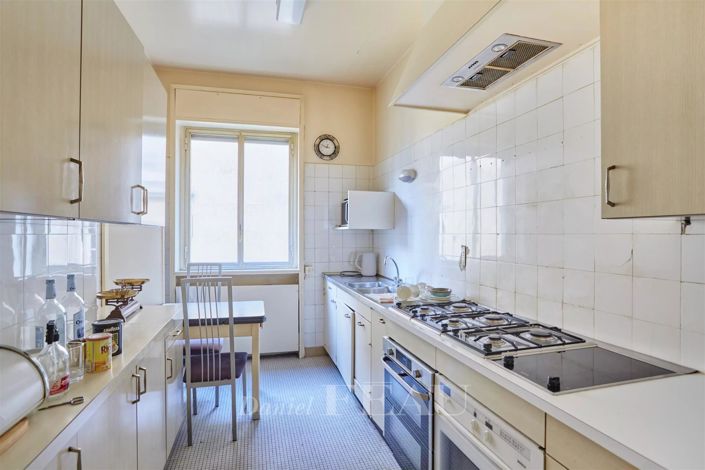 Image No.21-3 Bed Apartment for sale