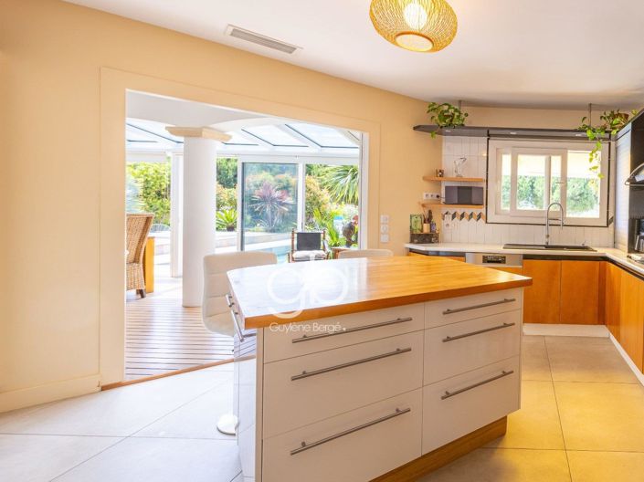 Image No.16-4 Bed House for sale