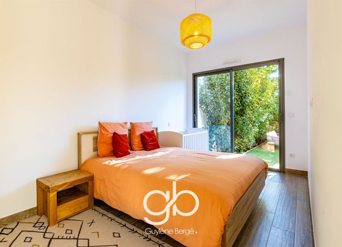 Image No.10-4 Bed House for sale