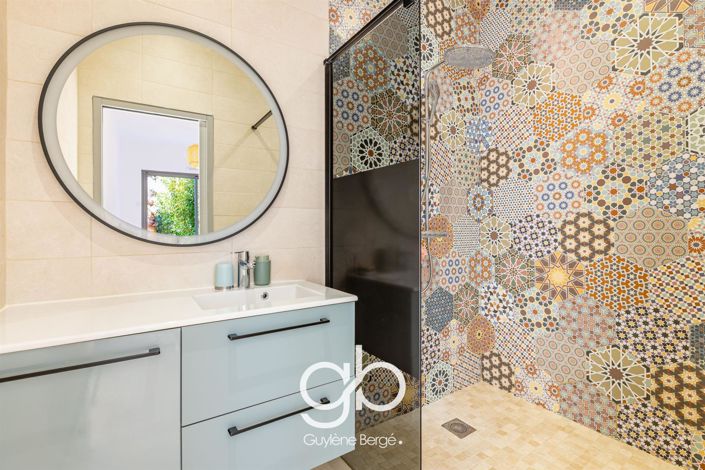 Image No.11-4 Bed House for sale