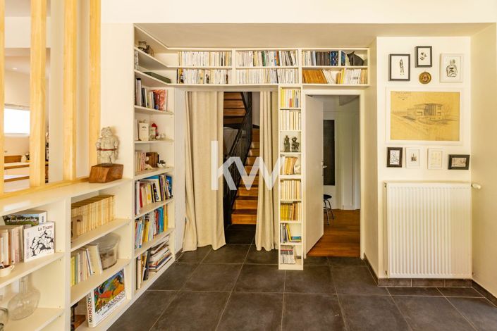 Image No.17-5 Bed House for sale