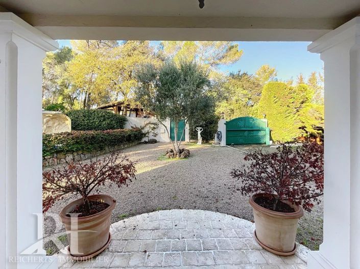 Image No.24-3 Bed House for sale