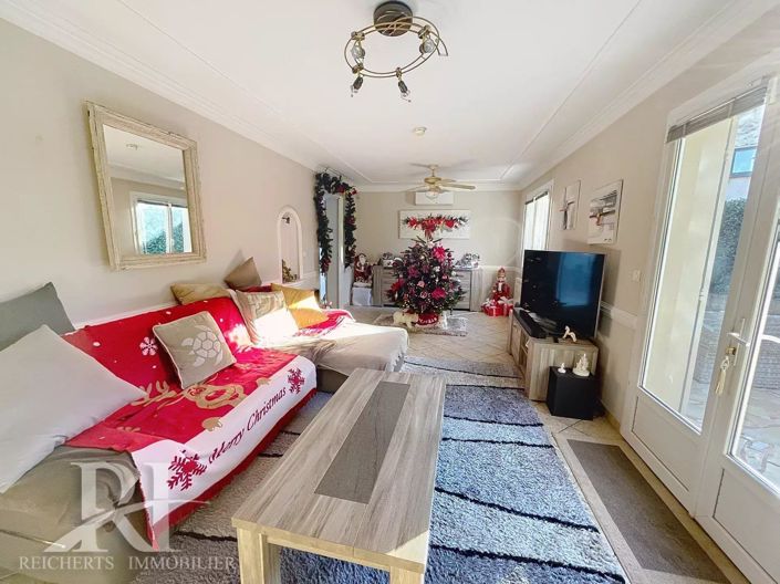 Image No.9-3 Bed House for sale