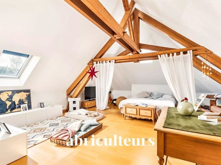 Image No.12-5 Bed House for sale