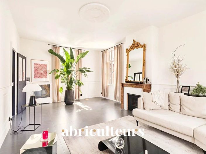 Image No.3-5 Bed House for sale