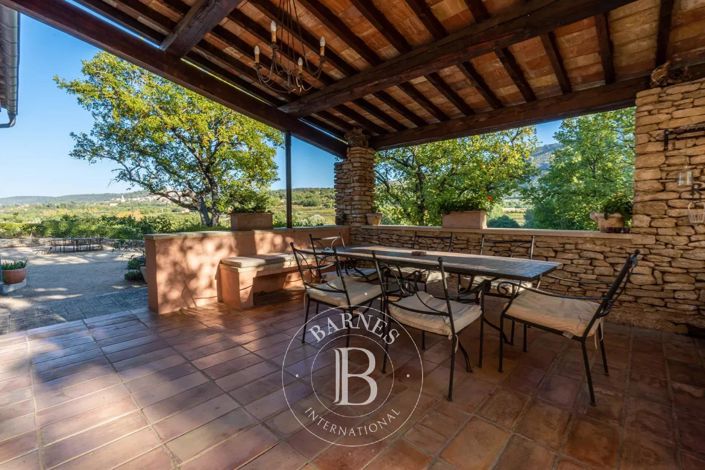 Image No.2-6 Bed House for sale