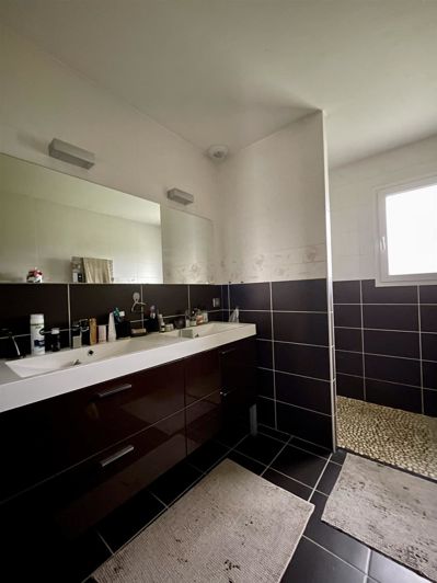 Image No.14-4 Bed House for sale