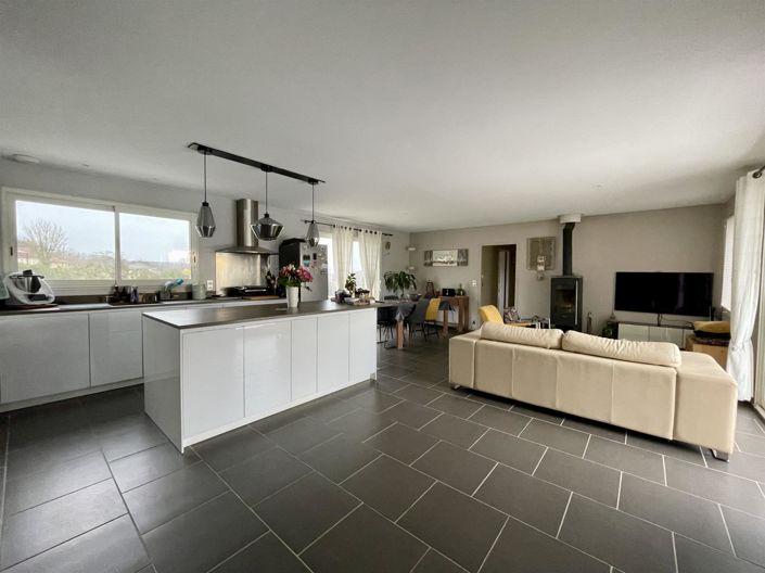 Image No.4-4 Bed House for sale