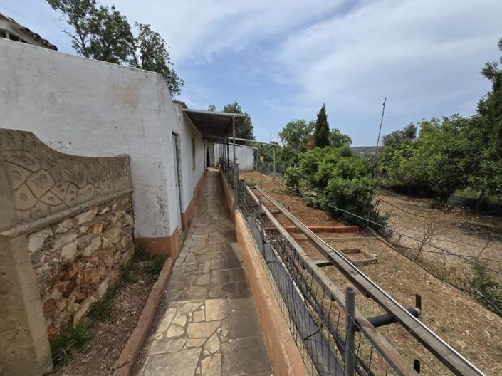 Image No.20-2 Bed House for sale