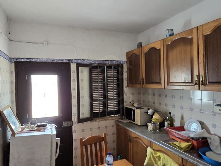 Image No.5-2 Bed House for sale