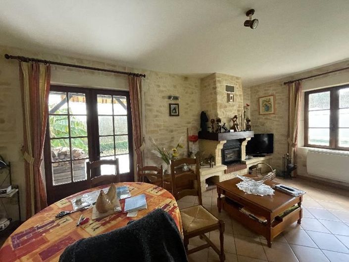 Image No.3-3 Bed House for sale