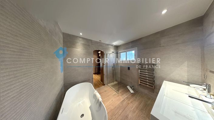 Image No.12-4 Bed House for sale