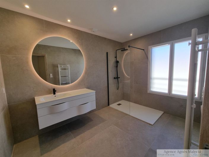 Image No.11-4 Bed House for sale