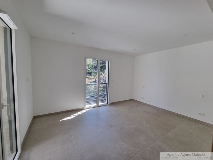 Image No.13-4 Bed House for sale