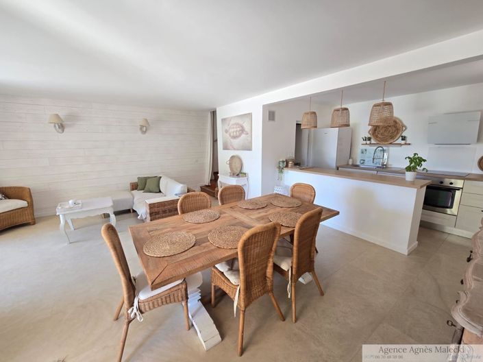 Image No.7-3 Bed House for sale