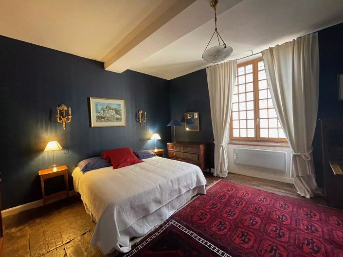 Image No.18-3 Bed House for sale