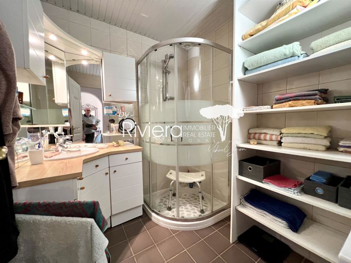 Image No.13-2 Bed House for sale