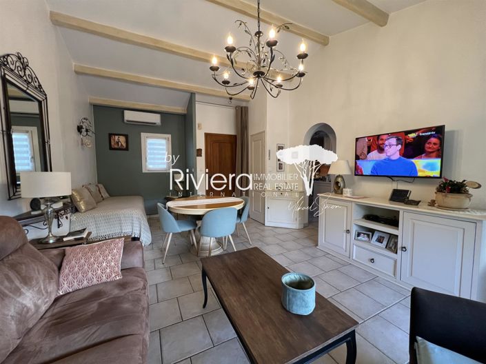 Image No.6-2 Bed House for sale