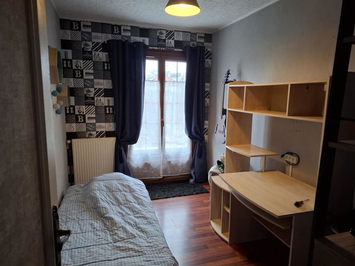 Image No.11-3 Bed House for sale