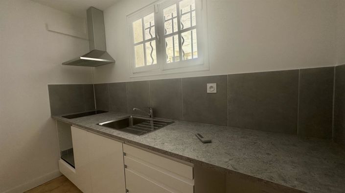 Image No.17-5 Bed House for sale