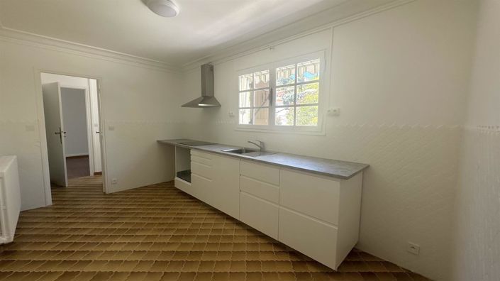 Image No.4-5 Bed House for sale