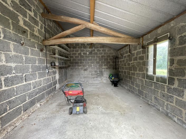 Image No.12-2 Bed House for sale