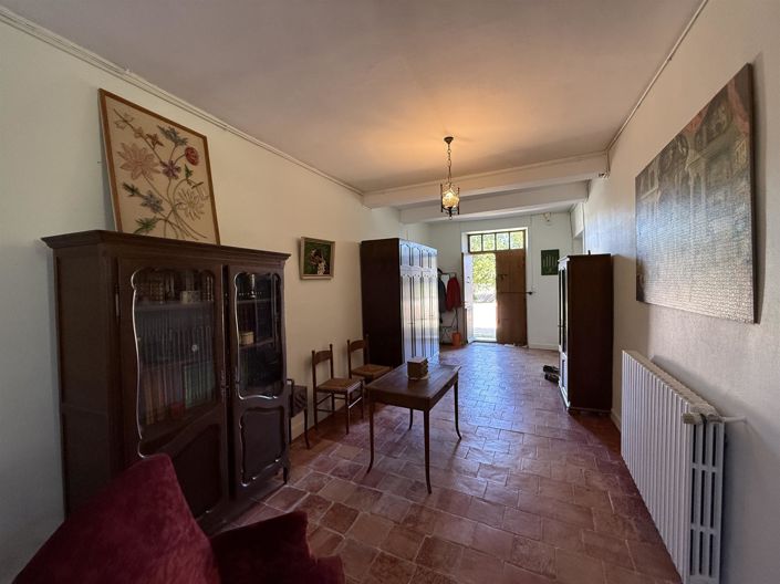 Image No.10-7 Bed House for sale