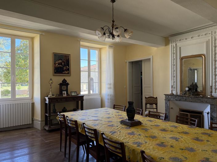 Image No.12-7 Bed House for sale