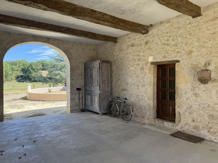 Image No.7-7 Bed House for sale