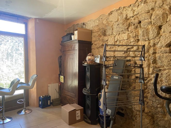 Image No.8-2 Bed House for sale