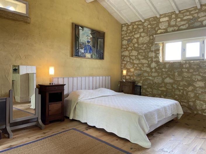 Image No.17-5 Bed House for sale