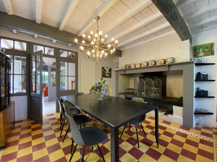 Image No.4-5 Bed House for sale