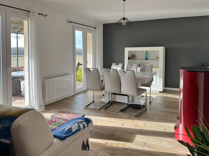 Image No.4-2 Bed House for sale