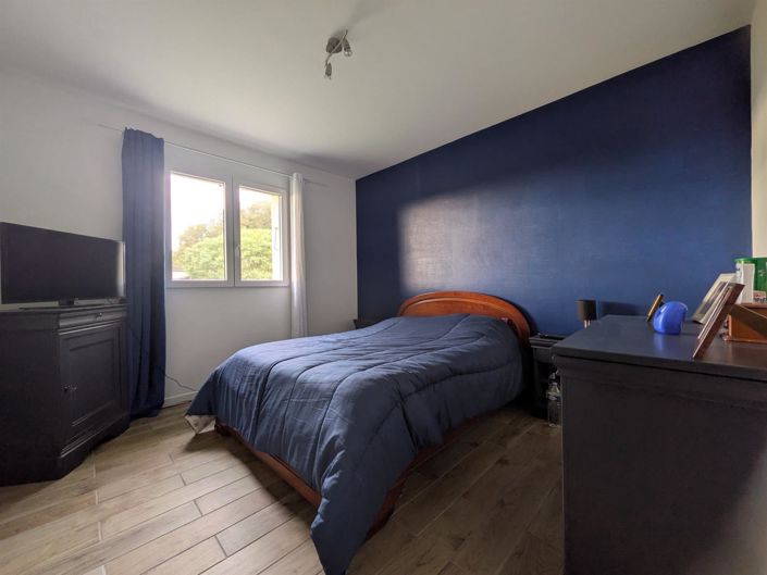 Image No.6-2 Bed House for sale