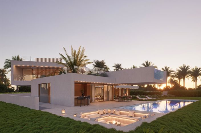 Image No.10-7 Bed Property for sale