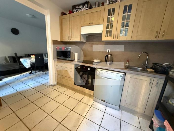 Image No.2-Appartement de 2 chambres à vendre à Nîmes