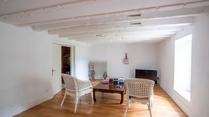 Image No.13-4 Bed Property for sale