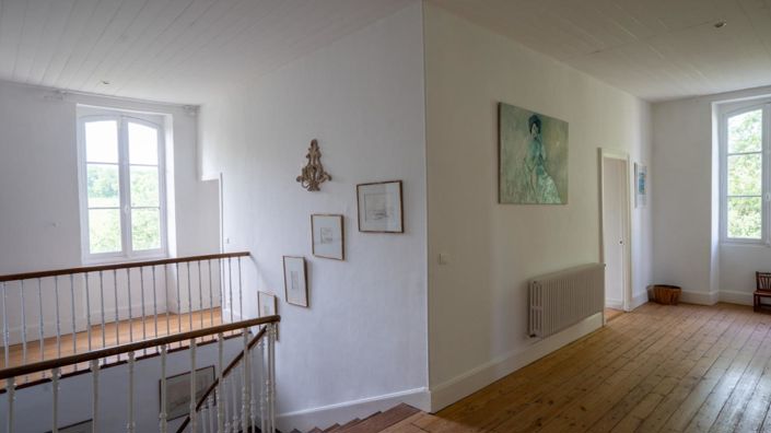 Image No.15-4 Bed Property for sale