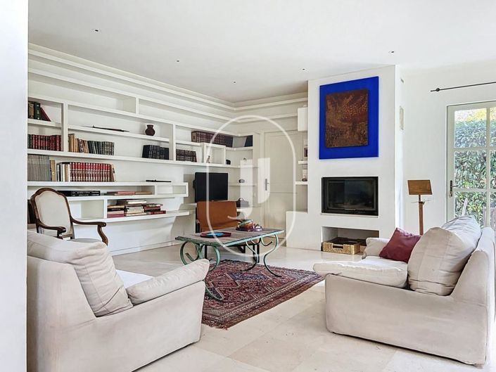 Image No.2-Maison de 3 chambres à vendre à Uzès