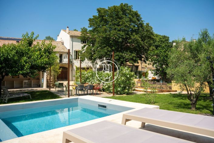 Image No.2-10 Bed House for sale