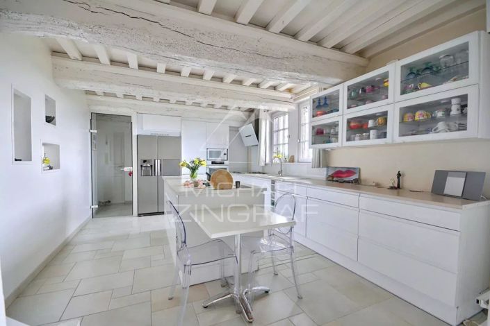 Image No.7-4 Bed House for sale