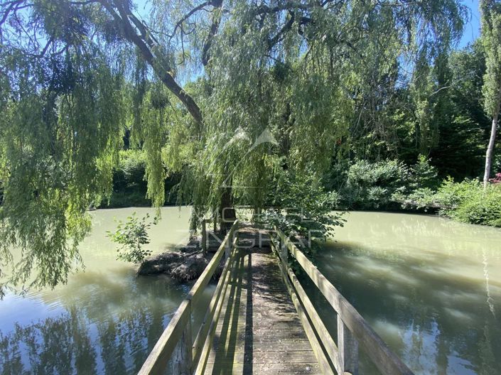 Image No.8-7 Bed House for sale