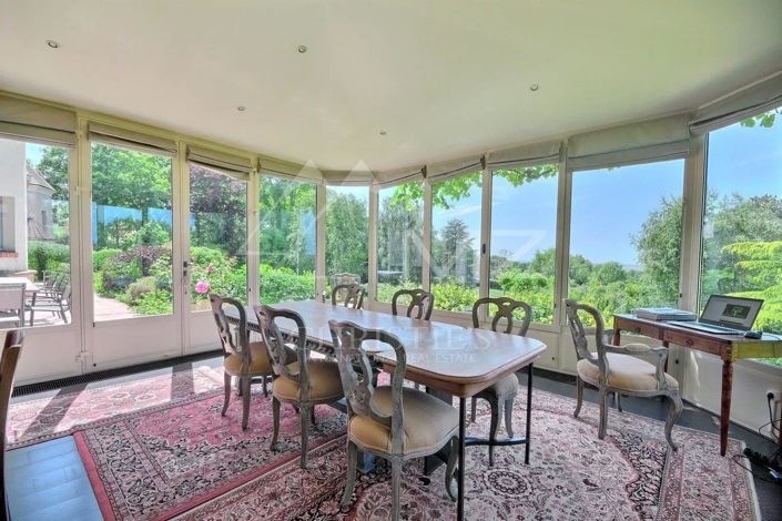 Image No.12-11 Bed House for sale