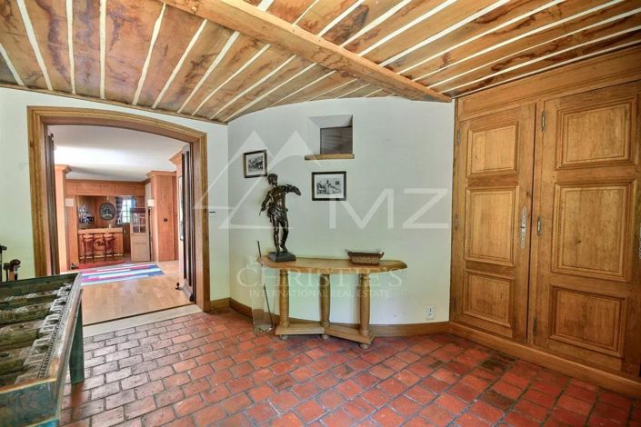 Image No.6-11 Bed House for sale