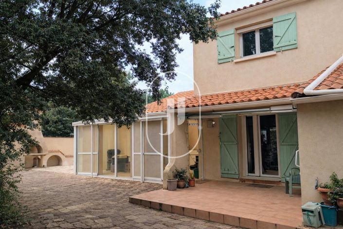 Image No.2-3 Bed House for sale