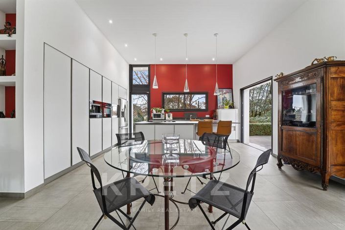 Image No.17-4 Bed House for sale