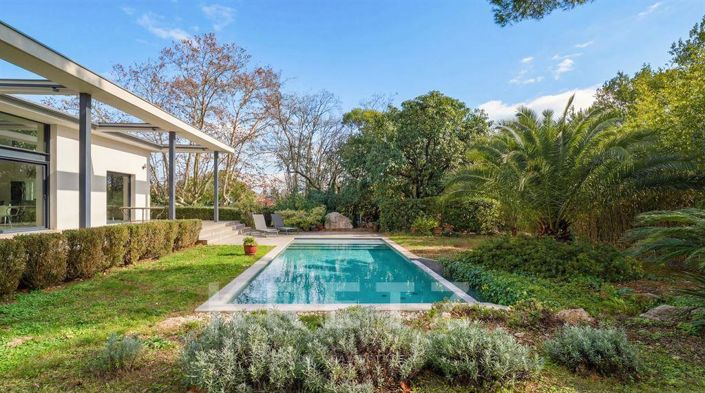 Image No.18-4 Bed House for sale