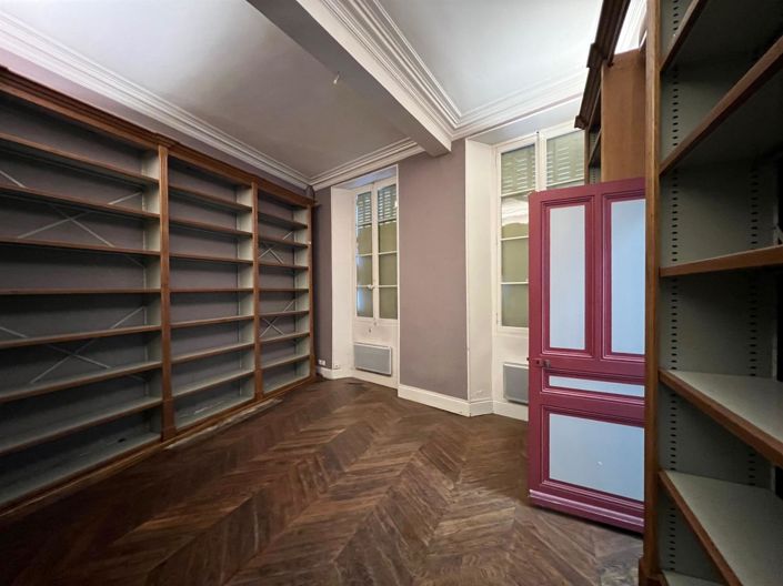 Image No.8-Apartment for sale