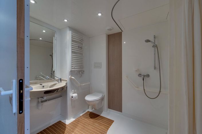 Image No.11-2 Bed House for sale